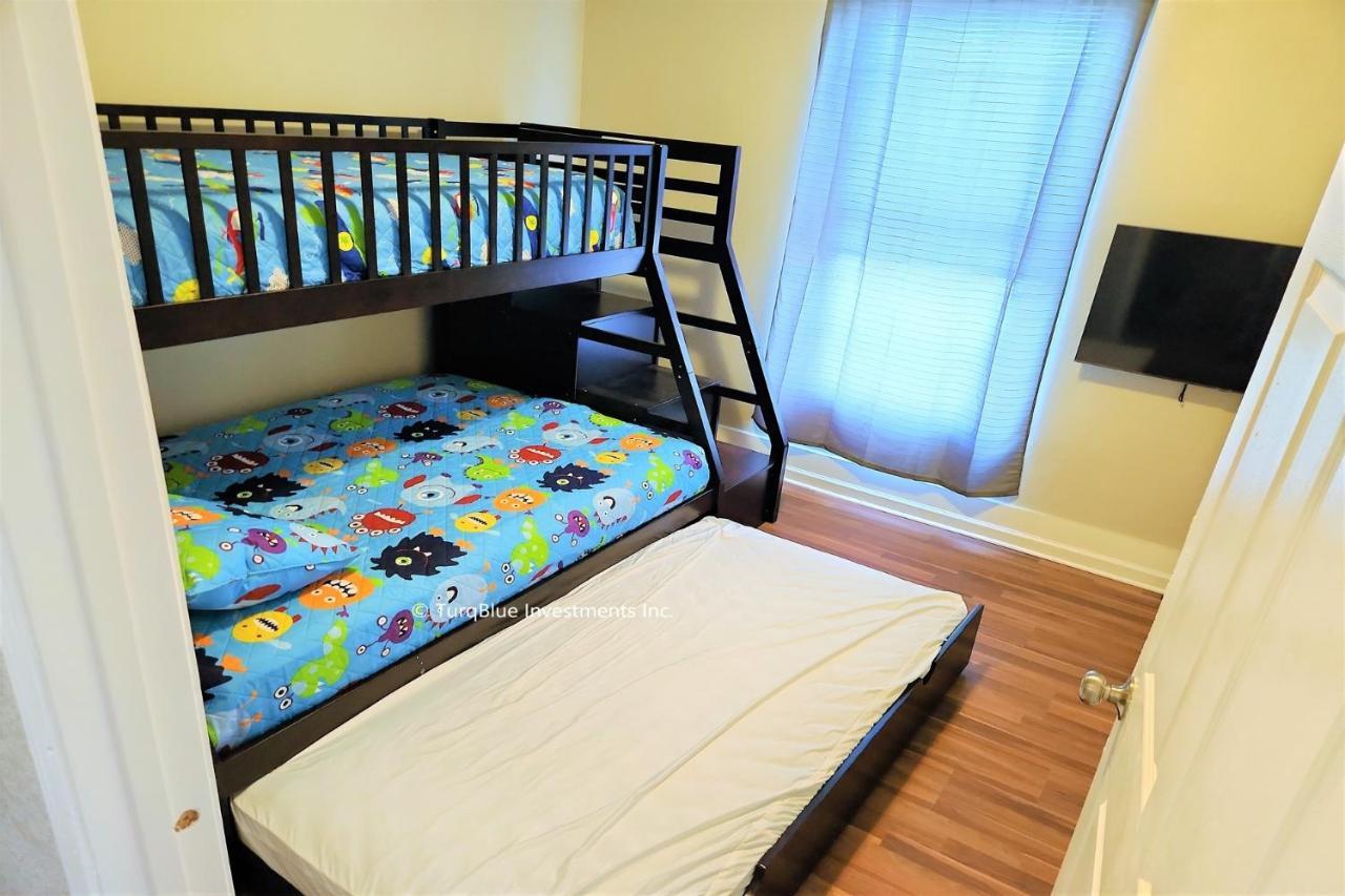 Casaazul-2605A-Couples Retreat By Beach & Pleasure Pier 1 Block Away- 2Bed 2Bath- 7 Minutes To Cruise Terminal ガルベストン エクステリア 写真