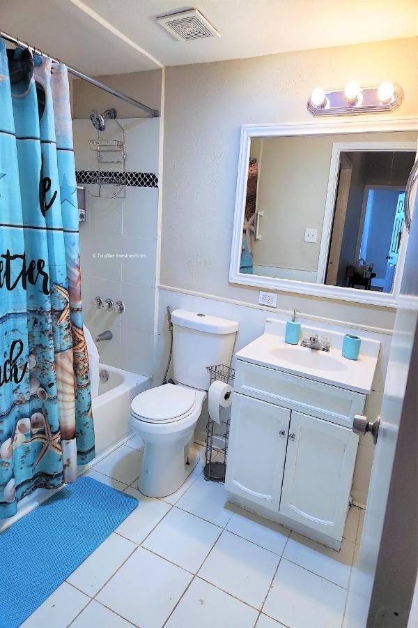 Casaazul-2605A-Couples Retreat By Beach & Pleasure Pier 1 Block Away- 2Bed 2Bath- 7 Minutes To Cruise Terminal ガルベストン エクステリア 写真
